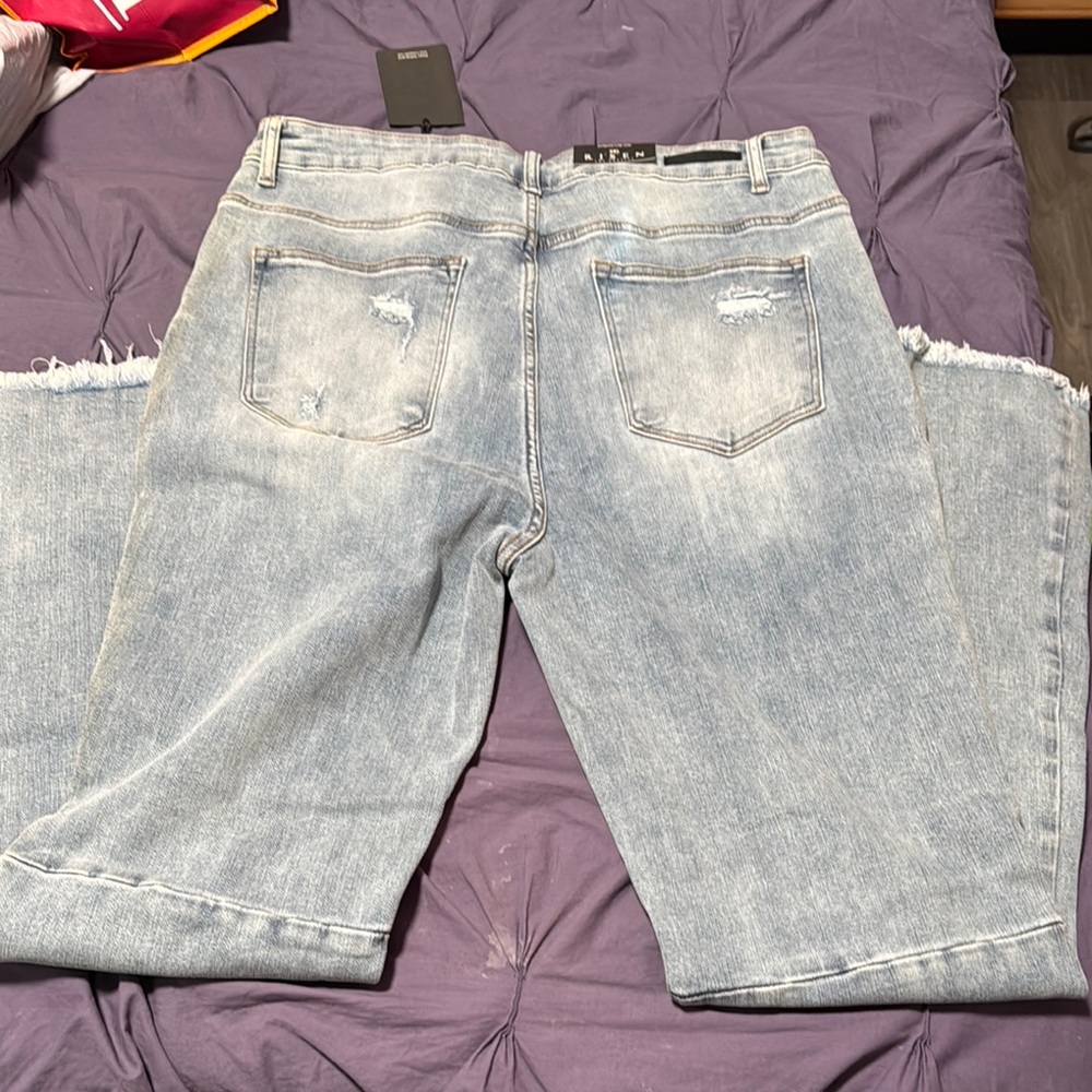 Chic Light Blue Flare Jeans - Picture 3 of 6